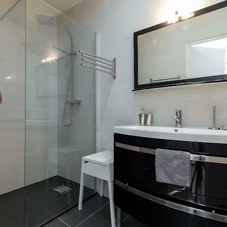 Le St Honore Apartment *